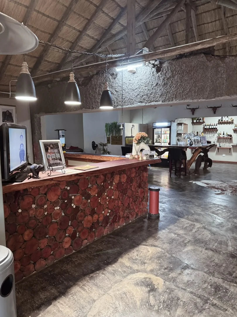 Nyime Safari Lodge restaurant and bar area
